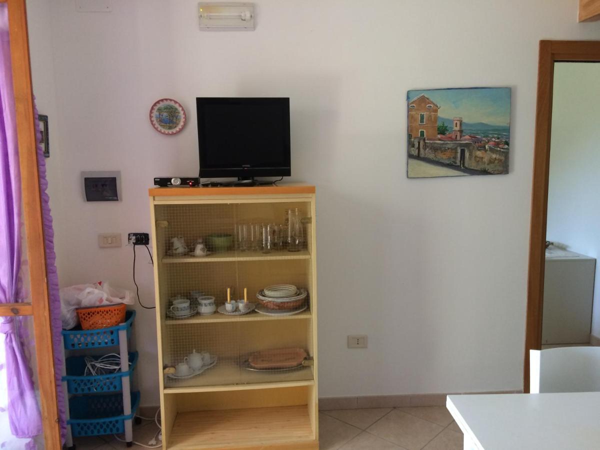 Casa Vacanze La Tuia Castellabate Eksteriør billede